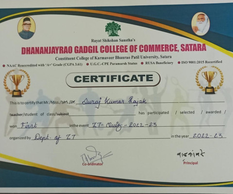 Winner in IT Quiz 2023 held by D.G College Satara